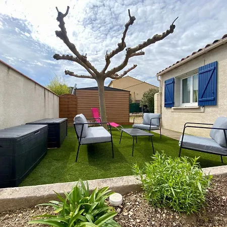 Holiday home Maison D'orient Villegailhenc